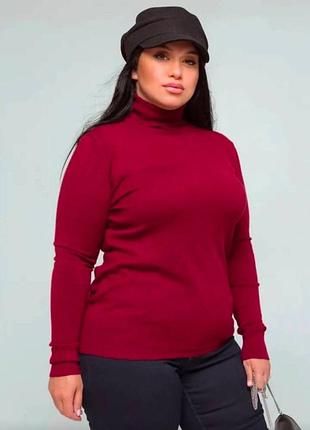 Жіночий батальний гольф