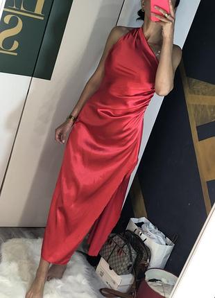Атласна сукня алий червоне плаття з високим розрізом