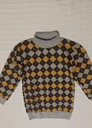 Свитер гольф на мальчика. турция. 6-7 лет.