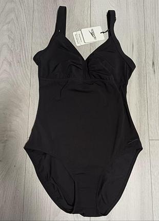 Продам новый спорт купальник speedo