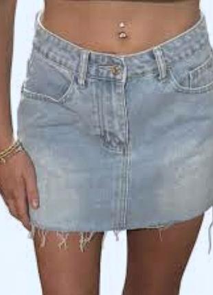 Джинсовая мини юбка.