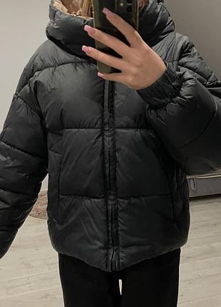 Зимова куртка amazonka, розмір 42, майже як нова! тепла, зручна та стильна — ідеальна для холодної погоди. стан відмінний, без помітних дефектів.