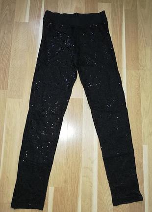 Брюки, спідниці, легінси