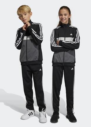 Підліткова спортивна кофта adidas зріст 164