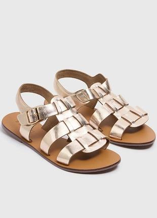 Сандалии верх натуральная кожа. papaya