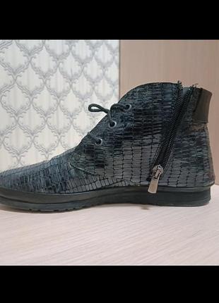 Женские ботинки на шнуровке+змейка