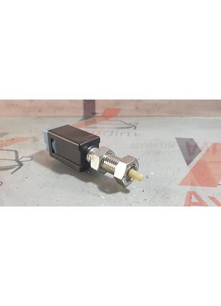 Датчик педалі зчеплення 83281aa000 subaru forester sj 2012-2018