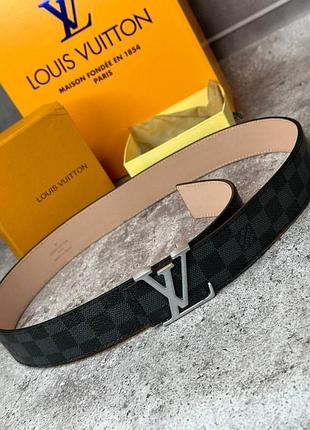 Br s ремень серыйц lv initials damier graphite с серебристой пряжкой mb013