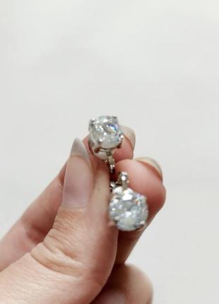 Серьги клипсы с камнем на не пробитые уши для ушек ушки фотосессии муляж капельки капля бриллиантами бриллианты камушки белые прозрачные