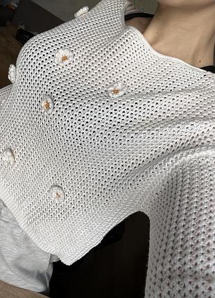 Вʼязаний кроп-топ з квіточками new yorker