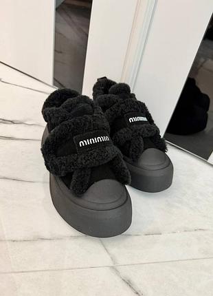 Зимние натуральные утепленные удобные кеды на липучке