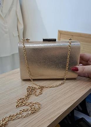 Сумочка клатч, золотистый, ткань, идеальный, только на задней стенке рисуночка едва заметная полоска