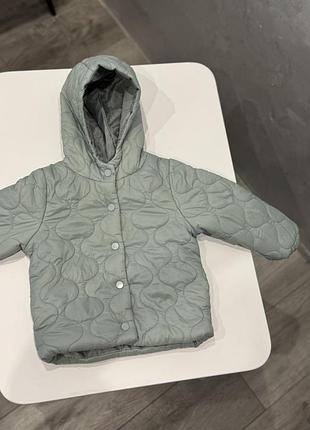 Дуже гарна куртка для дівчинки 86 см