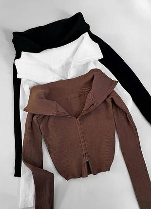 Кофточка в цветах