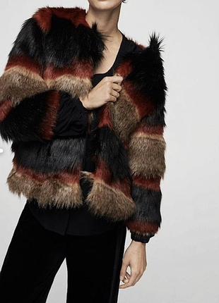 Стильна шубка еко в смужку л12