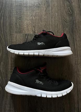 Суперлегкі кросівки lonsdale