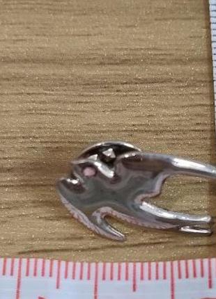 Брошка пташеня