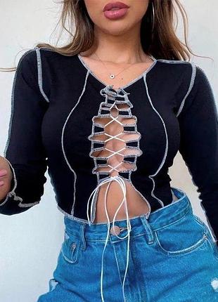 Топ женский черный на шнуровке с открытой грудью