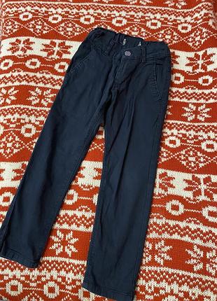 Класичні темні штани брюки на 116 рр