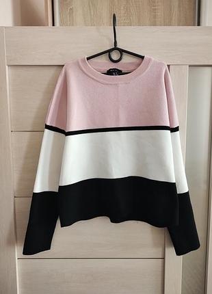 Стильний светр