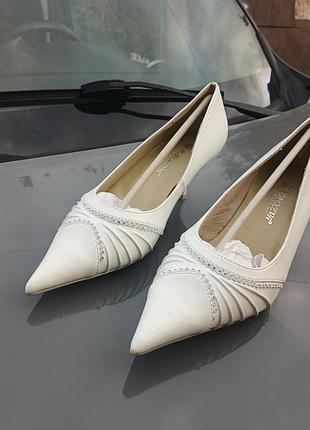 Туфли свадебные на каблуке стразы 36 37 38