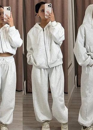 Женский стильный спортивный костюм