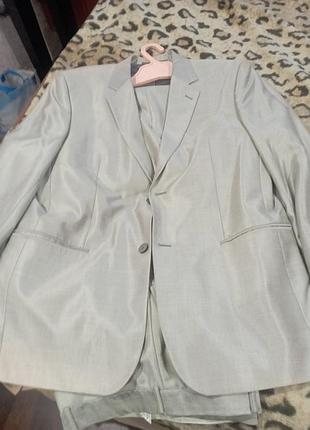 Костюм класичний чоловічий