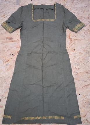 Платье льняное вышитое