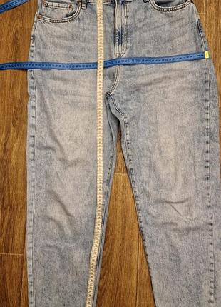 Женские джинсы в красивом состоянии
все замеры на фото
340 грн
возврат не имеет