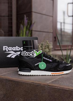 Кроссовки Мужские жилетки Reebok white