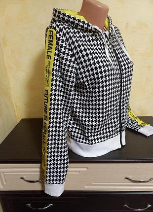 Худі clock house 89% cotton 11% polyester m-l 3