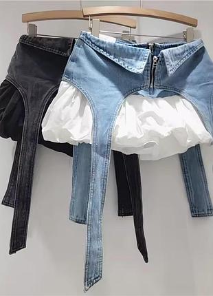 Стильна джинсова міні спідниця з білою баллон міні спідницею