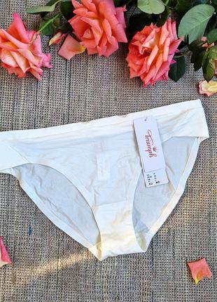 Трусики triumph body make up soft touch tai