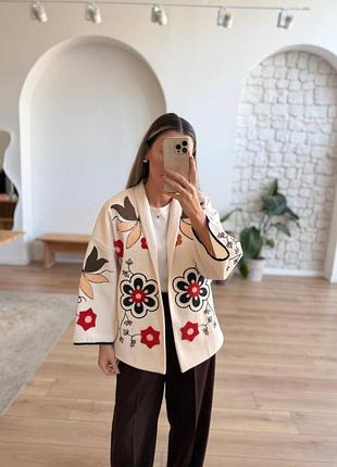 Піджак вишитий , кашеміровий жакет