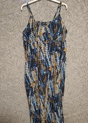 Прозора сукня