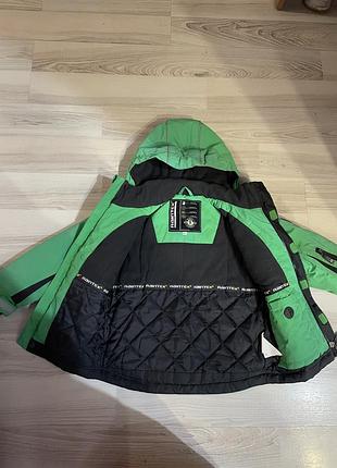 Осіння куртка на хлопчика 3-4 роки в хорошому стані 300 грн