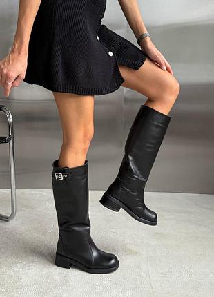 Жіночі чоботи труби