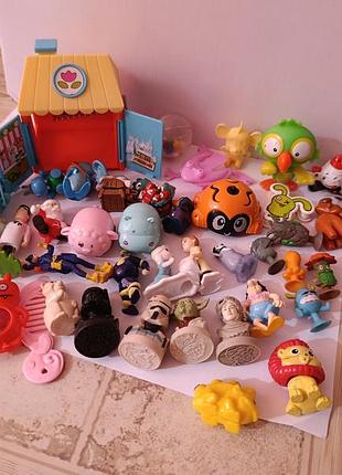 Пакет мелких игрушек киндеры фигурки