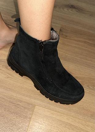 Ботінки жіночі зимні