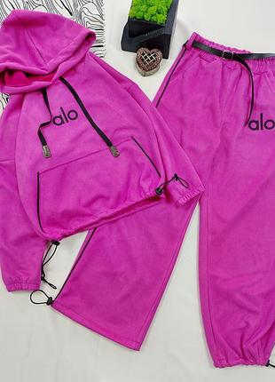 Стильний яскравий костюм для дівчинки