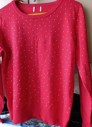 Яркий джемпер