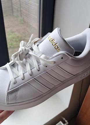 Кросівки adidas
