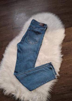 Джинсы с высокой посадкой hollister, р. 44-46