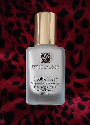 Тональная основа estee lauder