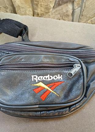 Сумка бананка reebok.