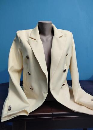 Жакет , піджак