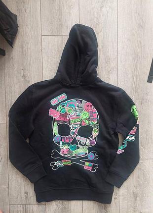 Продам новую толстовку на парня