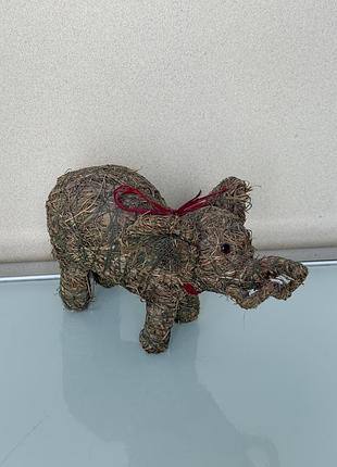 Слон из соломы, слоник із соломи, олень із соломи