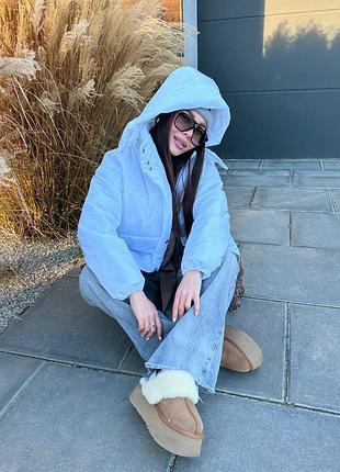 Жіноча куртка не продуваємий дутік, капюшон на кнопках.