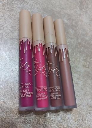 Помады устойчивые